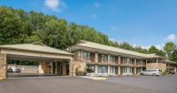 Quality Inn & Suites Mt. Chalet ga.jpg